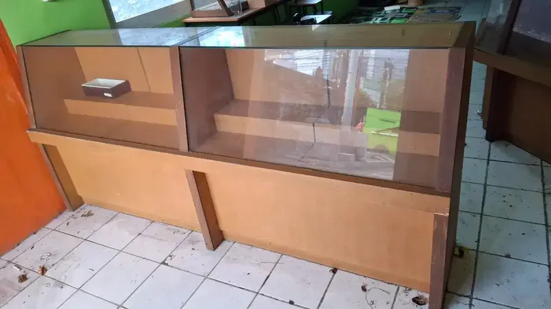 Dijual meja konter dari kayu & kaca - Other in Bali