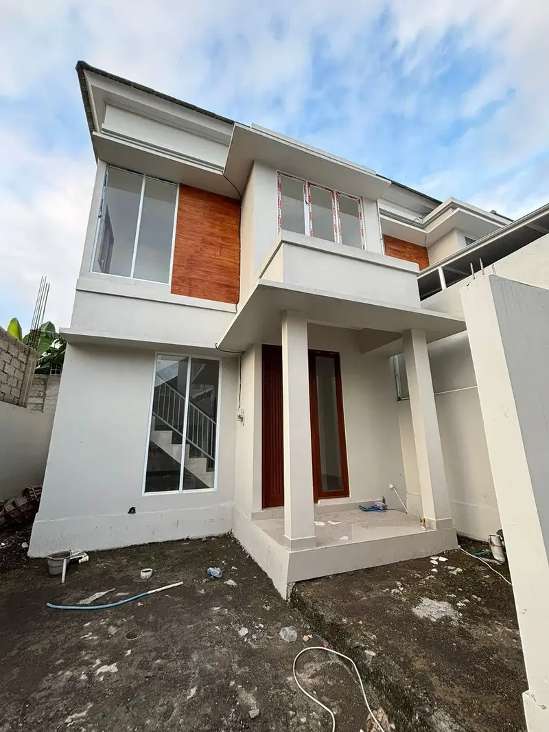 DIJUAL RUMAH BRAND NEW 2 LANTAI DI MUNGGU - Real Estate in Bali