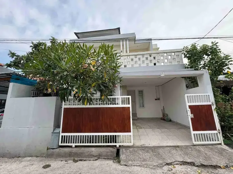 Di Jual Rumah di Kawasan Renon Lokasi Sangat Strategis. - Real Estate in Bali