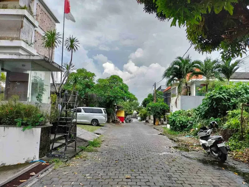 Tanah Premium Kaw Villa Hotel 240M2 Lebar12mtr Dkt Seminyak Jl8mtr Pav - Bali in Bali