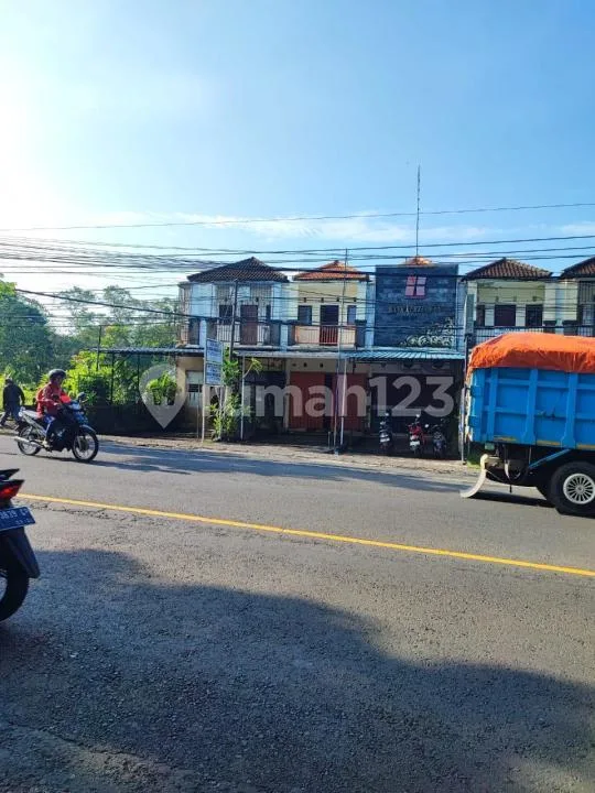 For Sale, Ruko 2 Lantai Pinggir Jalan Provinsi di Tabanan dilengkapi Basement dan Kamar Staff Cocok Untuk Kantor, Usaha Perdagangan, Simpan Pinjam, Koperasi, Instansi Pemerintah. - Real Estate in Bali