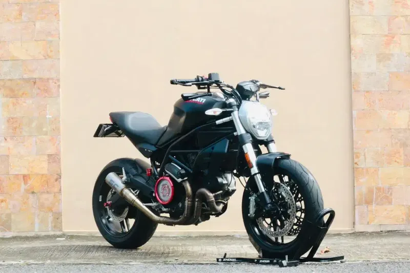 Ducati Monster 797 ABS, Z1000, Z900, CB650R,CB1000R - Vehicles in Bali