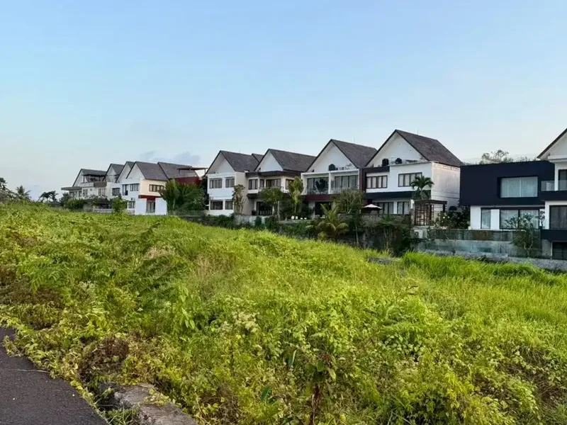 TANAH PREMIUM DI CEMAGI MENGWI BADUNG DEKAT PANTAI - Real Estate in Bali
