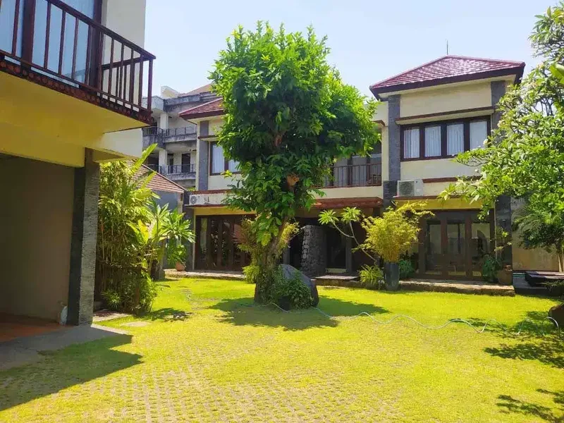 Dijual rumah mewah siap huni di kawasan eksklusif Blanjong, Sanur - Real Estate in Bali