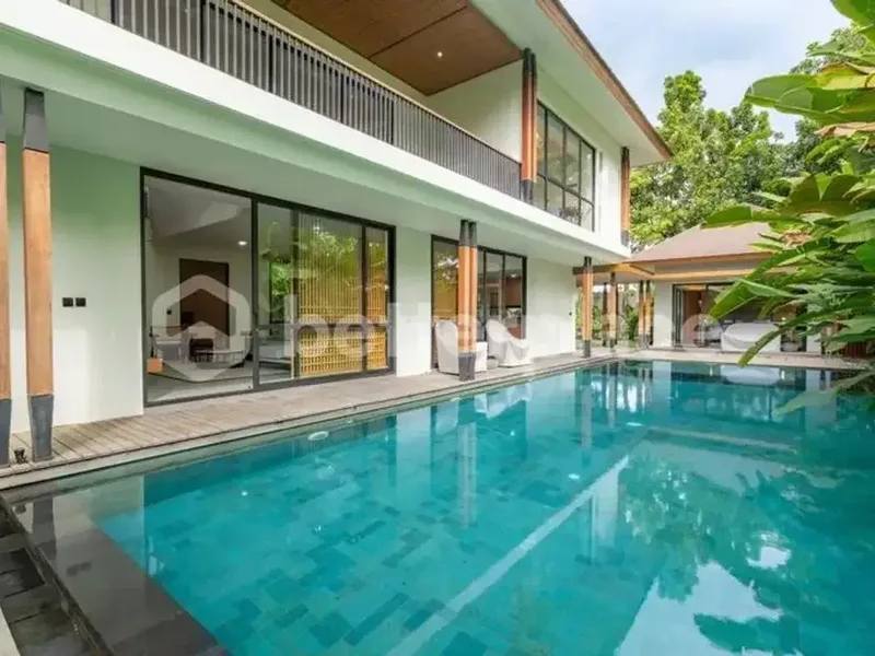 Luxury Modern Villa in Bukit Jimbaran 5 Bedrooms with Expansive Premium Residence - Real Estate in Bali