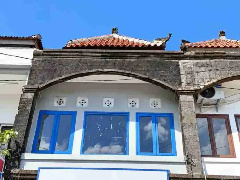 Ruko Sewa Strategis di Jl. Gunung Salak Denpasar 2 Lantai | Sebelah Indomaret - Real Estate in Bali