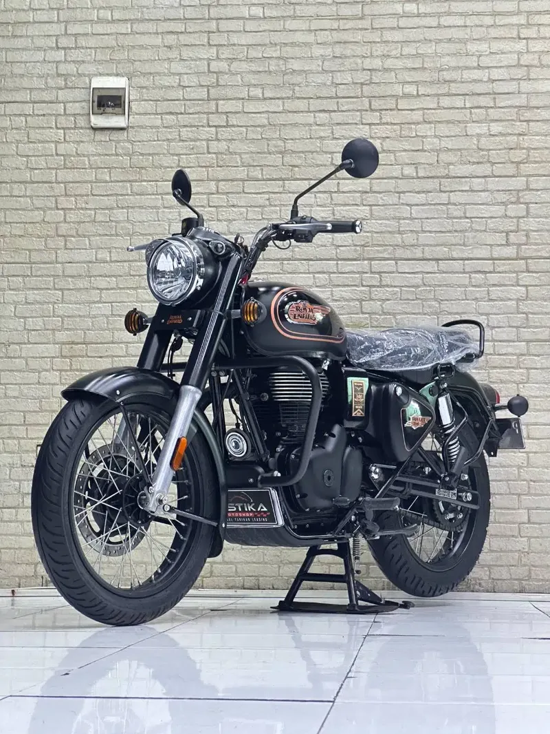 Classic Bullet 350 - Vehicles in Bali