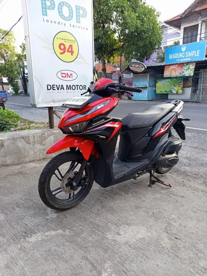 Vario 125 hitam merah bisa kredit Deva motor - Vehicles in Bali