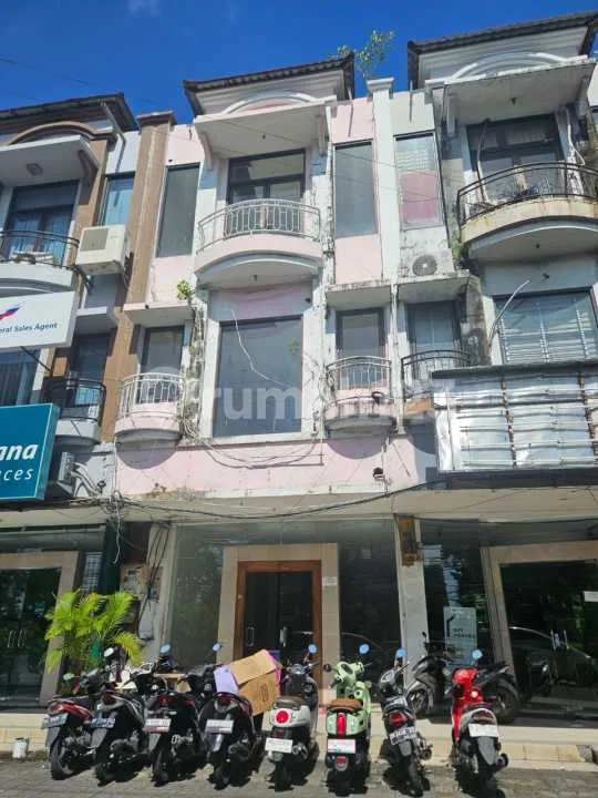 Ruko 3 Lantai Di Area Strategis Komersial Sunset Road Kuta Bali Cocok Berbagai Bisnis Dan Usaha - Bali in Bali
