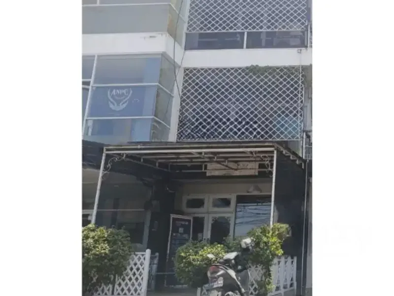 RUKO KOSONGAN 3 LANTAI DI BYPASS NGURAH RAI SANUR DENPASAR, BALI - Real Estate in Bali