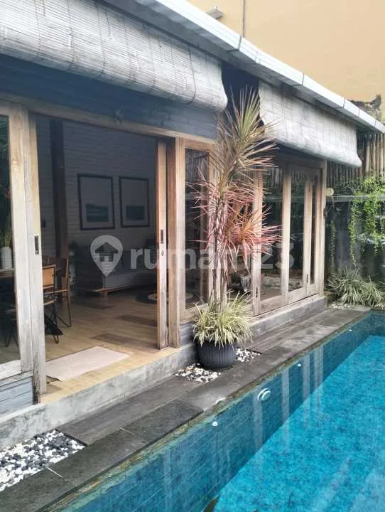 Min 3 Th Villa Furnished Hadap Utara 3 KT Pererenan Badung - Bali in Bali