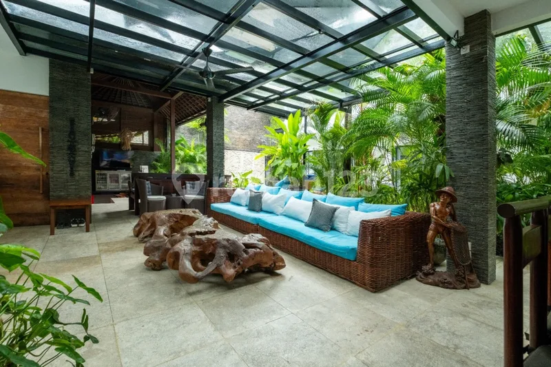 Disewakan Luxury Villa Canggu 4Br Dekat Pantai Batu Bolong - Real Estate in Bali
