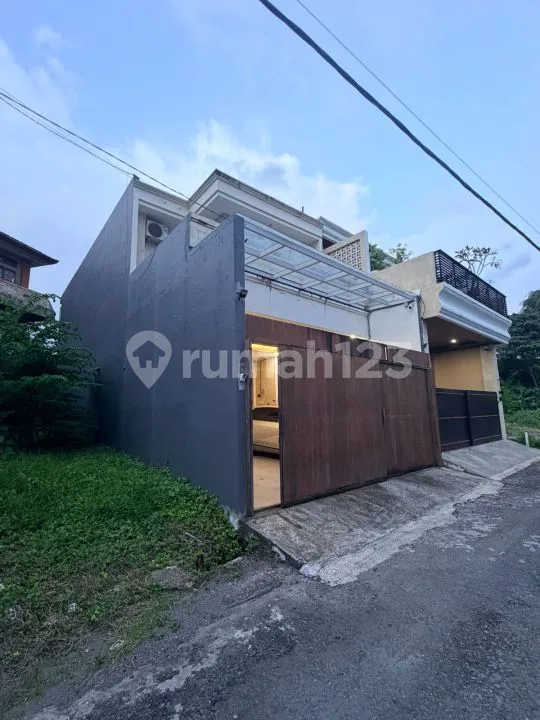 Modern Three Bedroom House In Kerobokan Close To Canggu - Bali in Bali