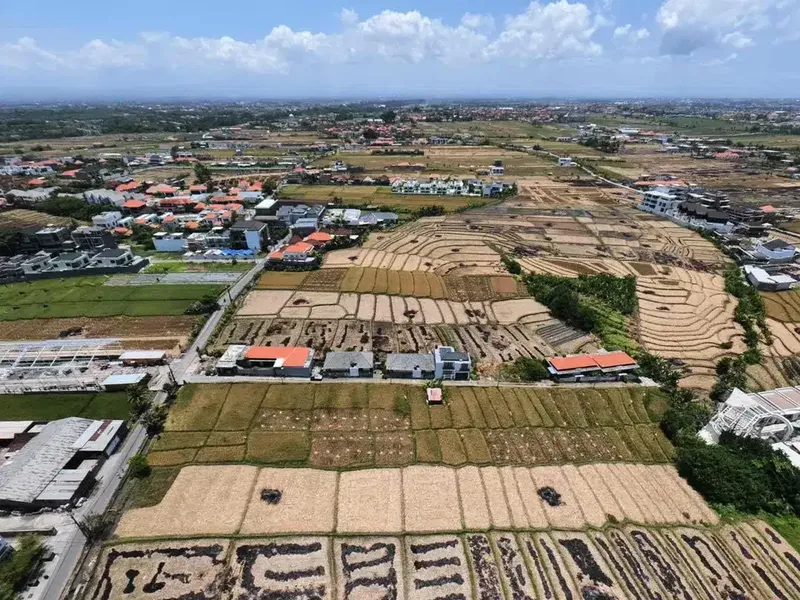 DISEWAKAN TANAH LANGKA DEKAT PANTAI CEMAGI - Real Estate in Bali