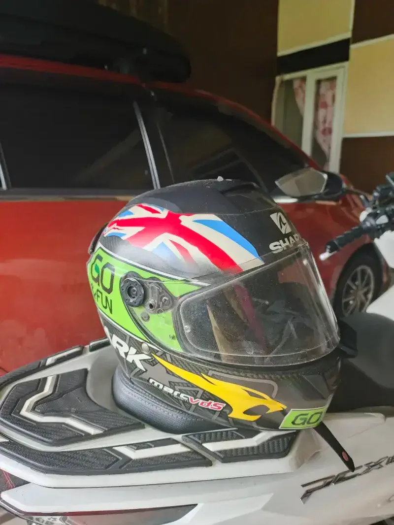 Shark Speed R arai agv shoei hjc ls2 - Vehicles in Bali