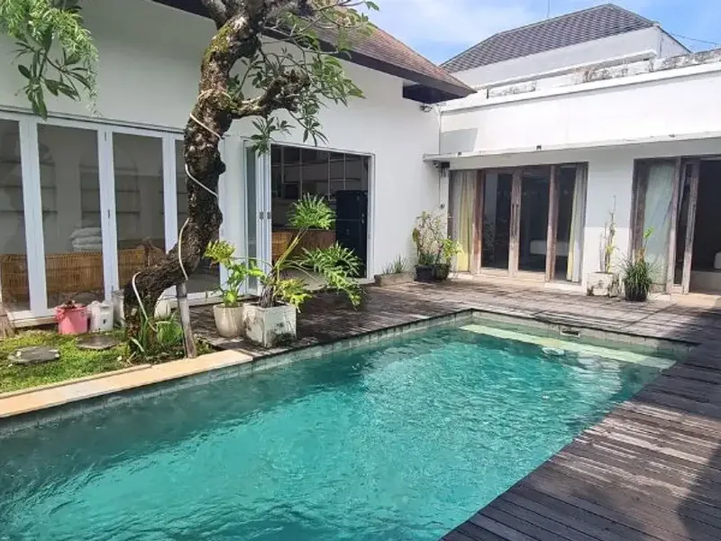 VILLA BAGUS 1 LANTAI DI BUMBAK DAUH KEROBOKAN BADUNG, BALI - Real Estate in Bali