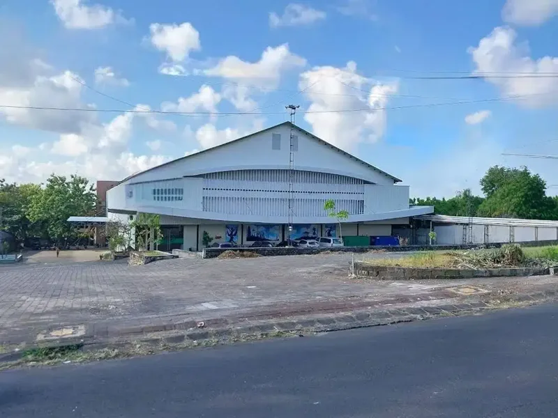 Gedung Besar Cocok Segala Usaha Kampus Unud Jimbaran Bali - Bali in Bali