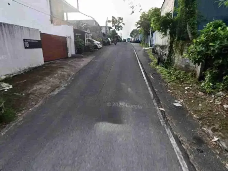 Lahan Premium muding 3 are SHM zona merah dagang dan jasa akses 8 meter lingkungan tenang bebas banjir - Real Estate in Bali