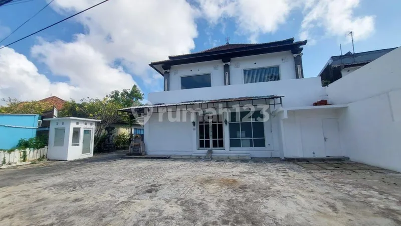 Rumah Gedung Pinggir Jalan By Pass Jimbaran Bali - Real Estate in Bali