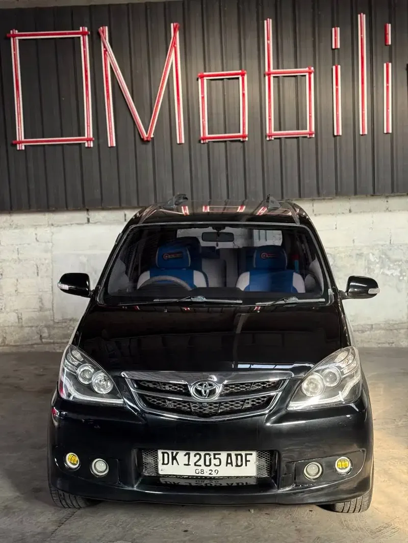AVANZA G 2011 DP 15 JT - Vehicles in Bali