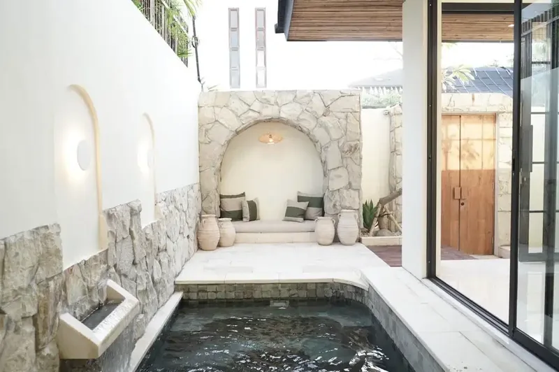 villa di seminyak kuta,furnish,lokasi sangat strategis,dkt jln utama - Real Estate in Bali