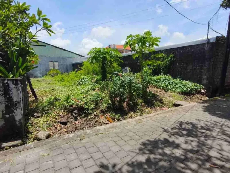 Jual Cepat Tanah 3are/300m² Jl Tukad Pakerisan Panjer Denpasar Selatan area Strategis Hunian & dekat Fasilitas Umum - Bali in Bali