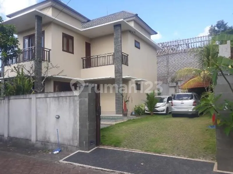 Villa Cantik Asri 2 Lantai 4 Kamar Bali Arum Jimbaran - Real Estate in Bali