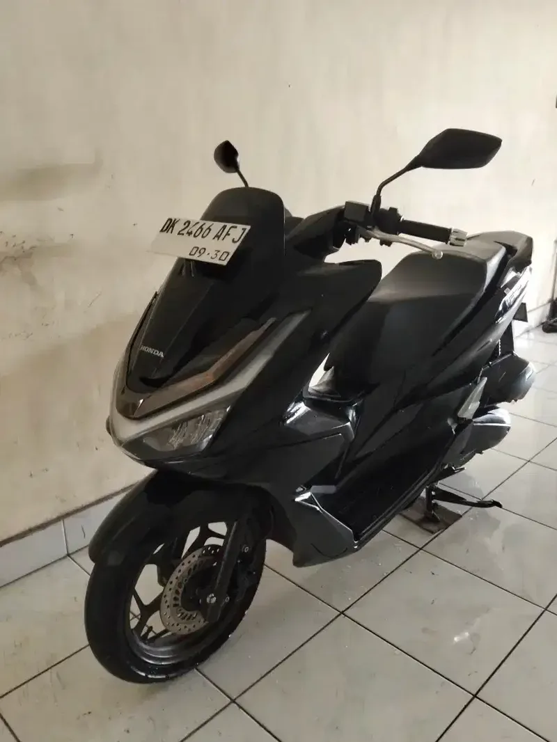 DP 4,7 JT / BUNGA MENURUN 2% / HONDA PCX 160 TAHUN 2025 - Vehicles in Bali