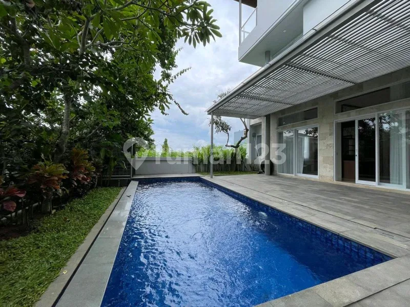 Yearly Rental, Ocean View Villa With Rooftop, Walking Distance To Jimbaran Beach - Real Estate in Bali