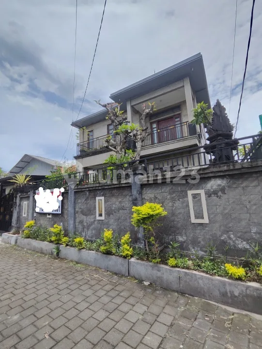Rumah Luas Lega Semi Furnish 5 Menit Keluar By Pass Sanur Dekat ke Renon dan Sesetan - Bali in Bali