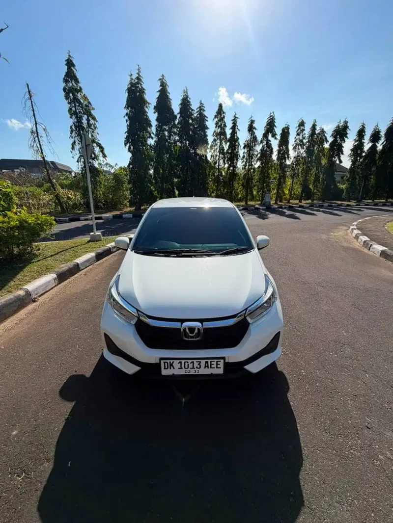 BRIO NEW E SATYA MATIK PUTIH PMK 2026 PLAT DK ASLI BALI LOW KM 800 ORI - Vehicles in Bali