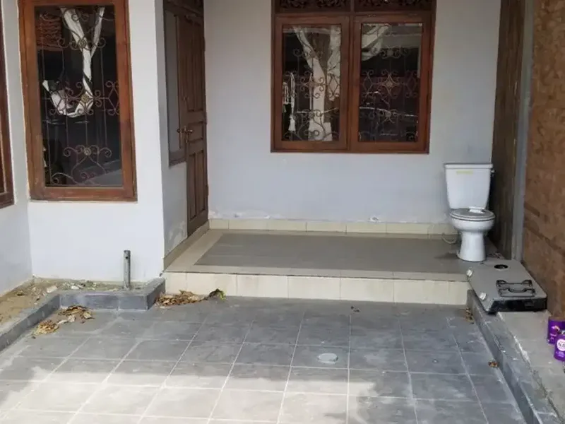 RUMAH TUA GOOD QUALITY DIATAS TANAH 140M2 (JARANG ADA TANAH KECIL) - DI PETITENGET KUTA - Real Estate in Bali
