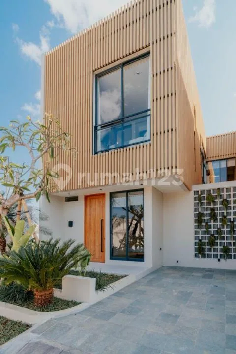Villa Mewah Fasilitas Lengkap Onegate System 5Mnt Pantai Jimbaran - Bali in Bali