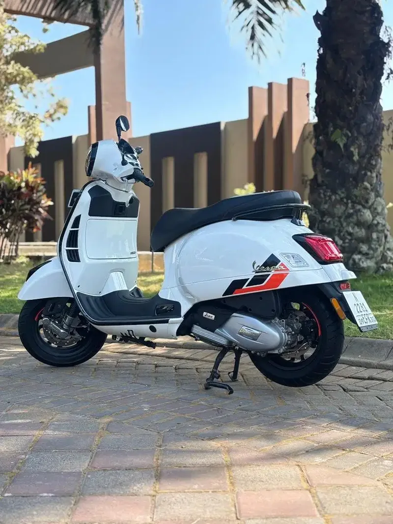 Gress Vespa GTS Super Sport 150 ABS Keyless thn 2025 Koko Motor - Bali in Bali
