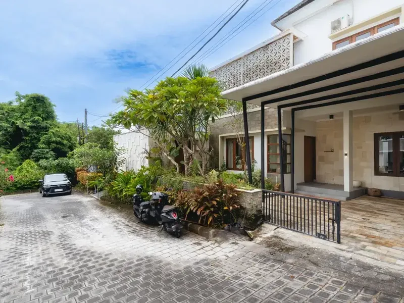 Brand new modern minimalist villa for sale. Located in Jimbaran, South Kuta - Real Estate in Bali