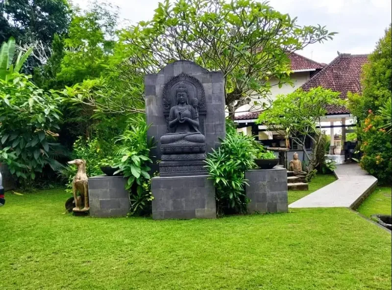 VILLA FOR SALE WITH NUANCE TROPICAL FOREST NEAR BEACH - Real Estate in Bali