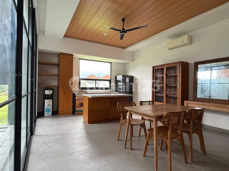 Villa Baru Furnished Pool Dekat Pantai di Berawa, Canggu - Real Estate in Bali