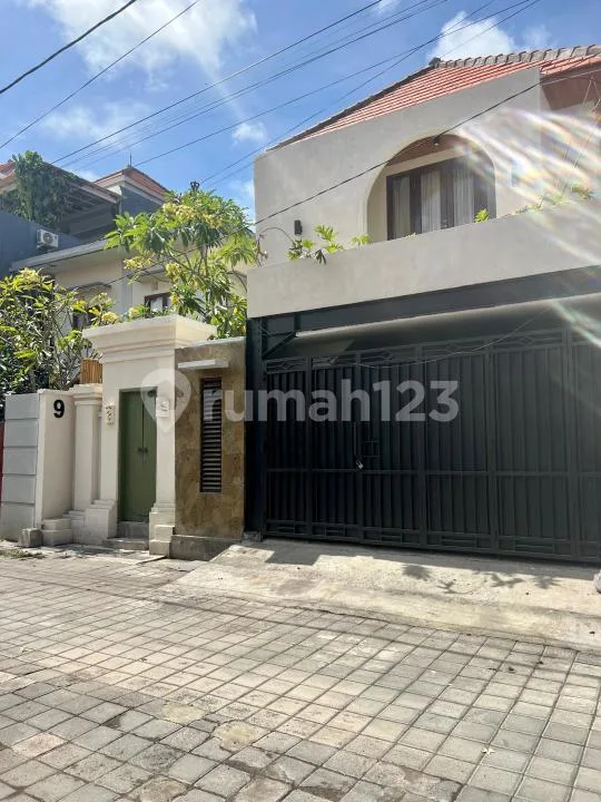 Sanur House 4 Bedroom Fully Furnished - Bali in Bali