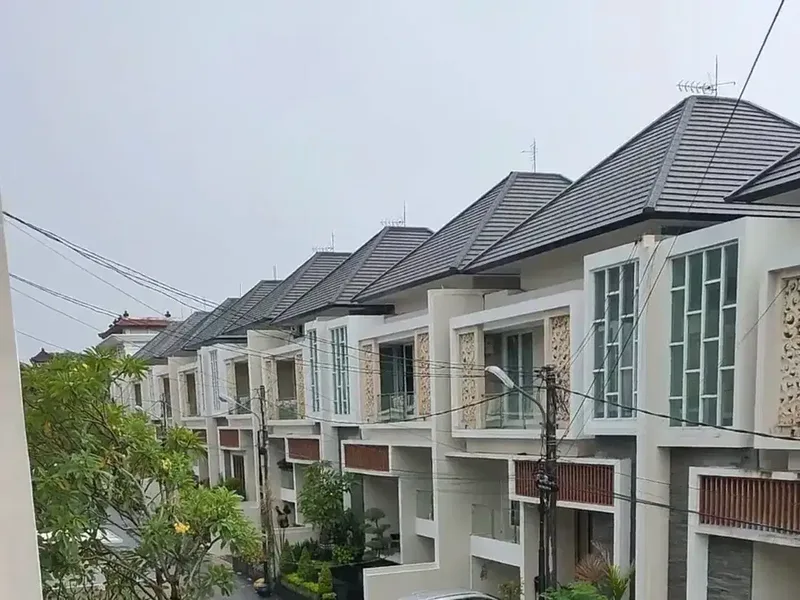 Dijual Rumah 2 Lantai Modern di Green Imperial Putra Residence, Cokroaminoto Denpasar – 4 Kamar Tidur, SHM - Bali in Bali