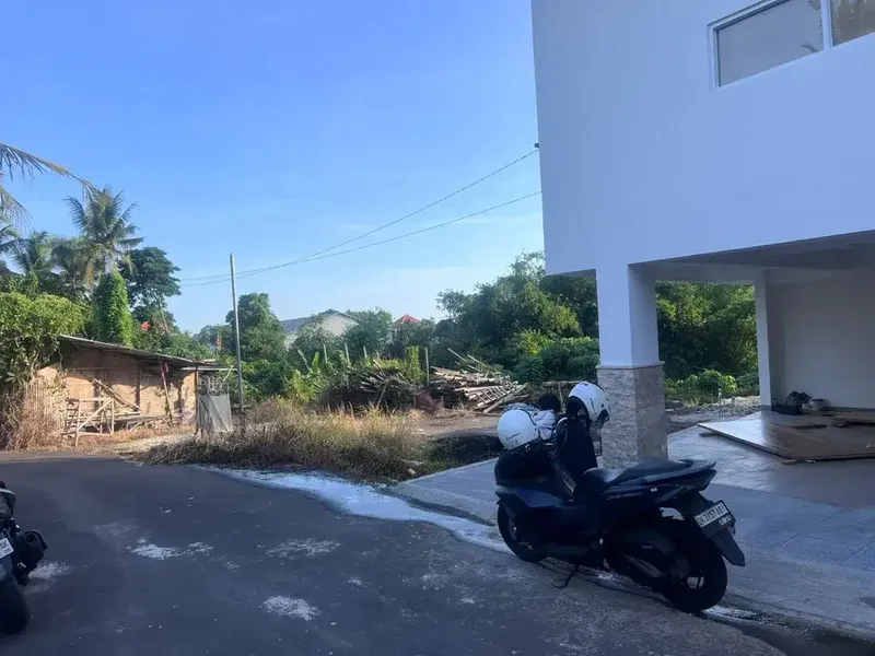 TANAH DIJUAL DI SAKAH, SUKAWATI, GIANYAR – KAWASAN VILLA | SHM | BISA PER 5 ARE - Real Estate in Bali