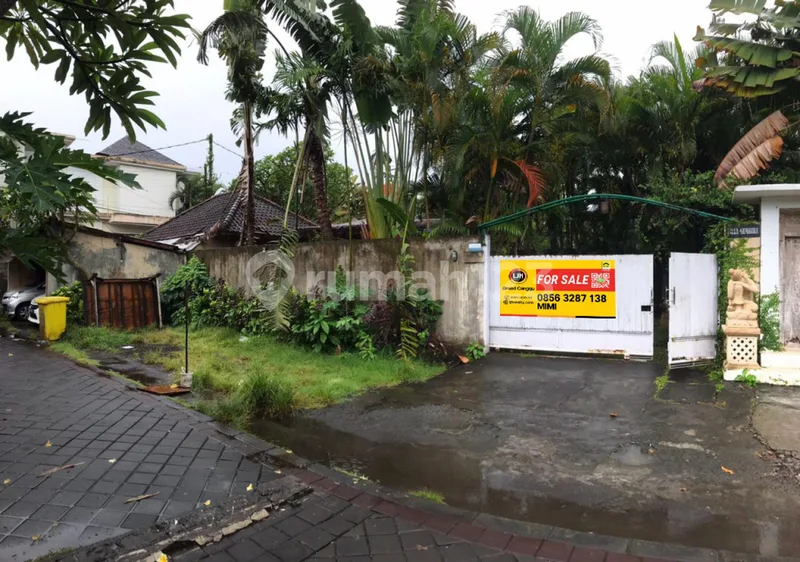 Di Jual Tanah Premium Cocok untuk Villadan Investasi di Jl Batu Belig, Seminyak - Real Estate in Bali