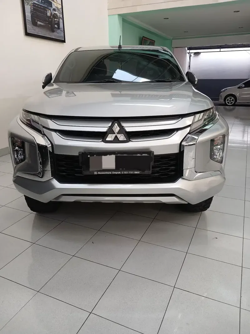Mitsubishi Triton Exceed Double Cabin 2019 Silver Metalik M/T - Vehicles in Bali