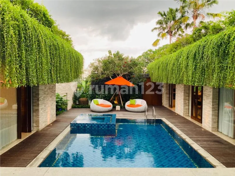 Premium Villa 3 Bedroom Nusa Dua Area | Premium Location - Real Estate in Bali