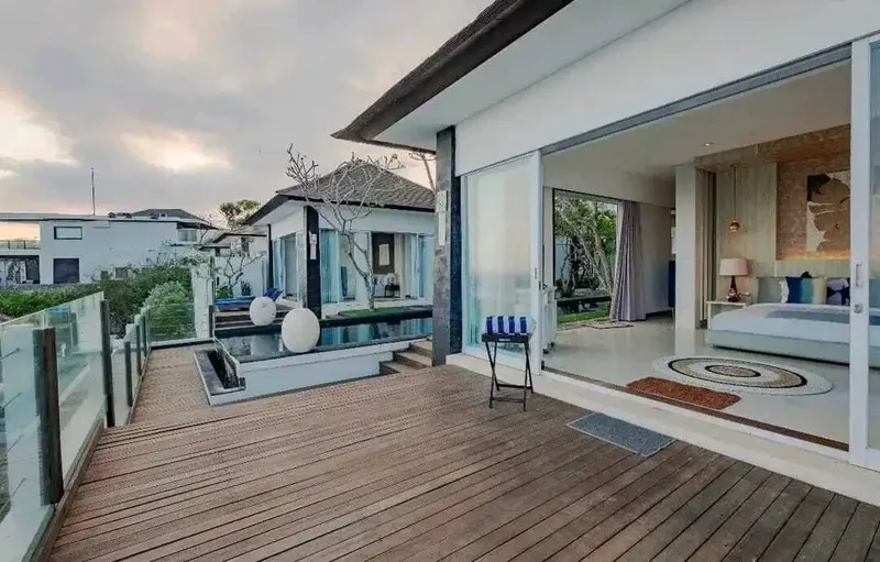VILLA LUXURY VIEW LAUT FURNISHED PRIVAT POOL LOKASI NUSA DUA - Real Estate in Bali