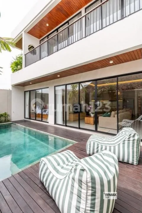 Brand New Modern Mediterranean 3-Bedroom Villa For Rent In Munggu - Bali in Bali