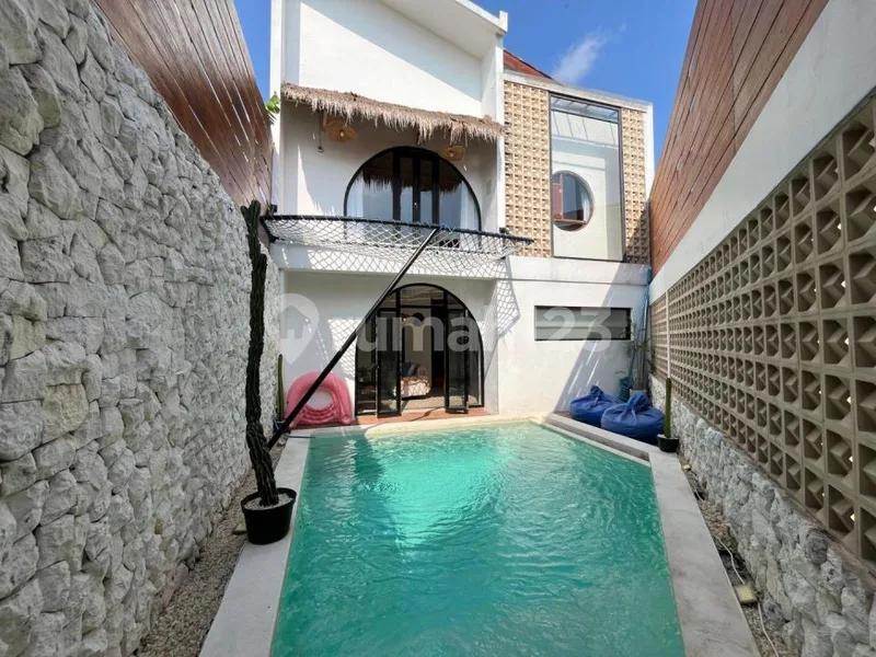 Romantic Villa Design For Comfort And Privacy In Canggu - Real Estate in Bali