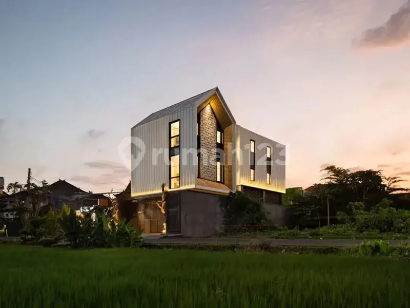 Dijual Villa Mewah Di Kerobokan Seminyak Denpasar Bali - Bali in Bali