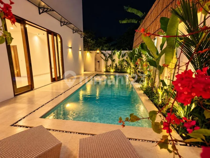 Villa Modern Siap Operasional dengan Smart Home System Jimbaran Badung - Bali in Bali