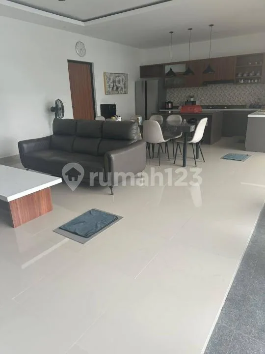 Villa Baru dan Modern Lengkap Strategis Dekat Pantai di Seminyak - Real Estate in Bali