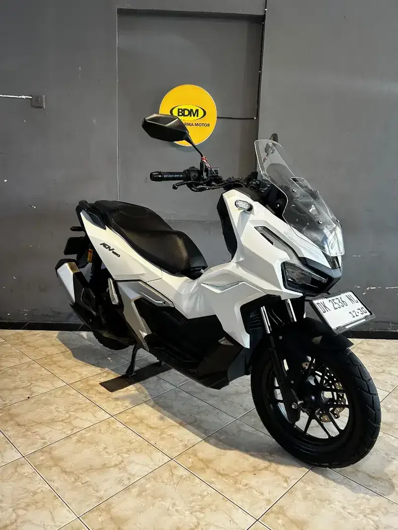 DP 1,7 JT/ BUNGA MENURUN 2% /HONDA ADV 160 TAHUN 2025 - Vehicles in Bali